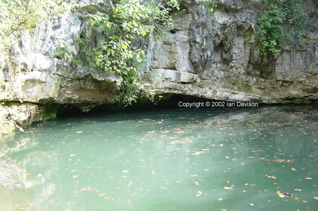 The head pool of the Fontaine-Saint-Georges