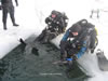 Luuuke and Ricky prepare to dive. (59,830 bytes)